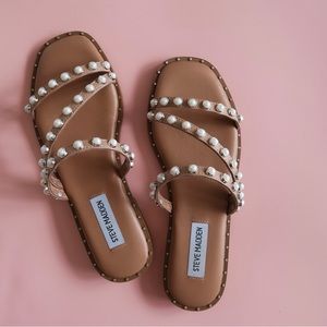 Steve Madden pearl sandals